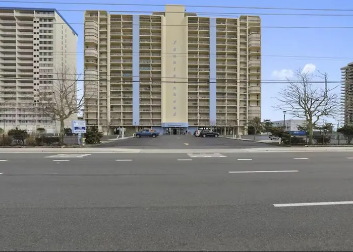 Fountainhead Towers 1004 Apartment